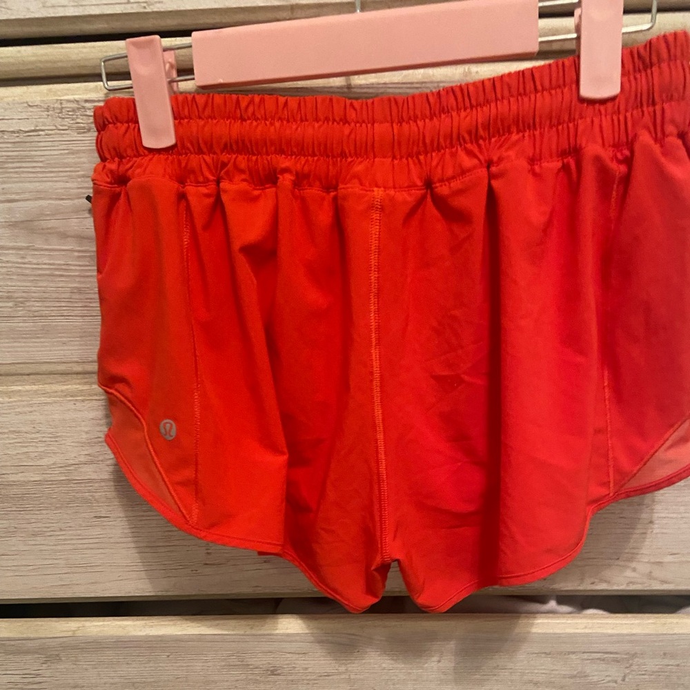Red lulu lemon hotty hot short. Size 8. 2.5 inch *carnation red*